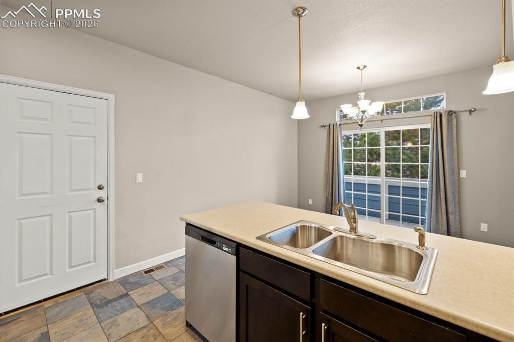 5460 Smokey Heights Colorado Springs CO 80924