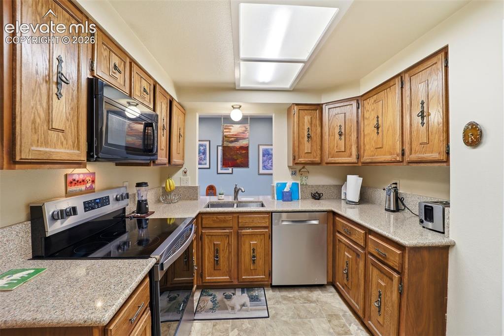 2087 Sussex Lane Colorado Springs CO 80909