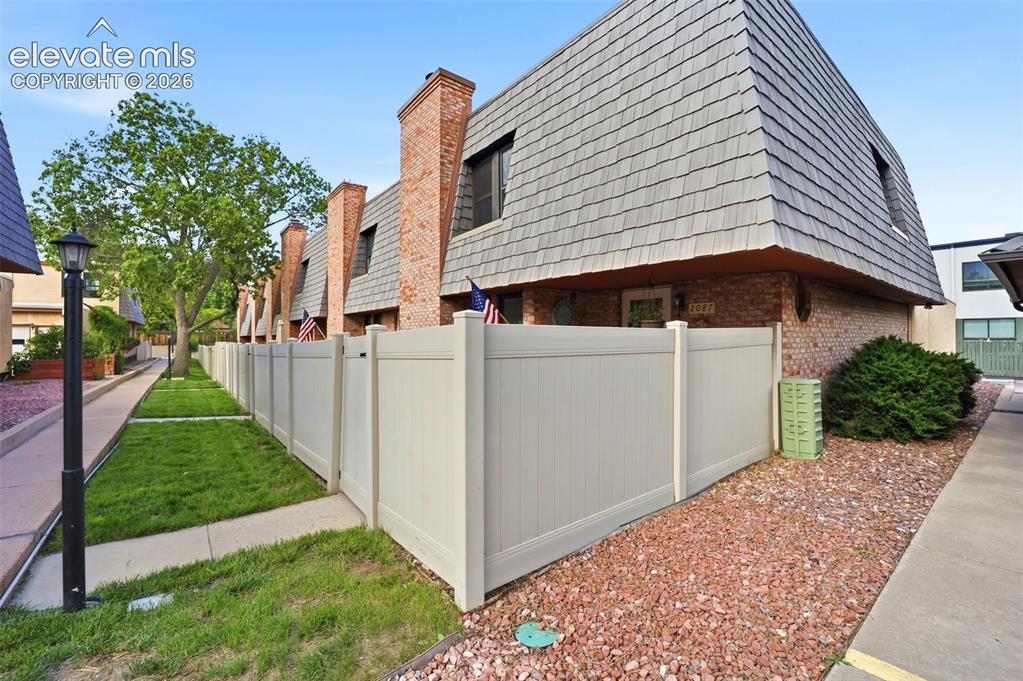 2087 Sussex Lane Colorado Springs CO 80909