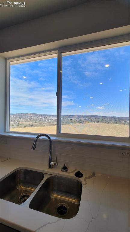 705 Belleza View Colorado Springs CO 80907