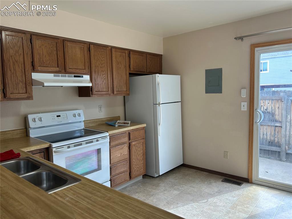 7612 Clover Hill Drive Colorado Springs CO 80920