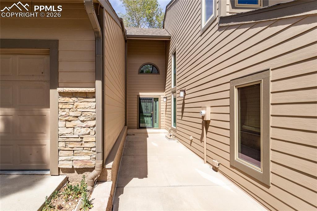 24 Woodbridge Drive Colorado Springs CO 80906