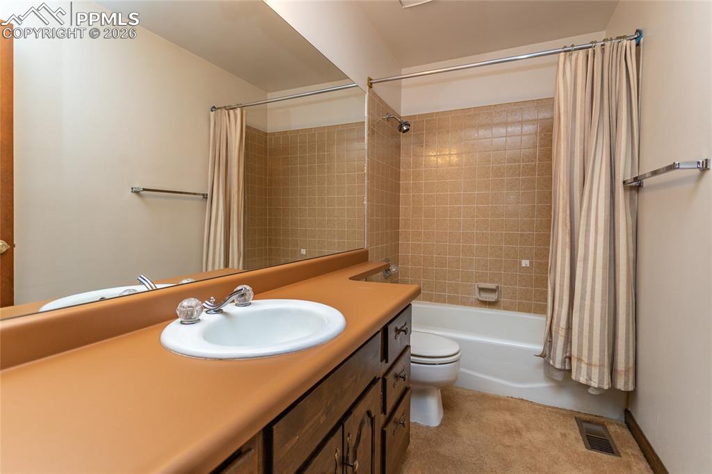 24 Woodbridge Drive Colorado Springs CO 80906