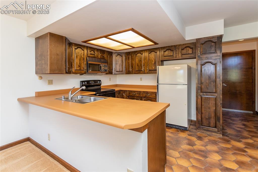 24 Woodbridge Drive Colorado Springs CO 80906