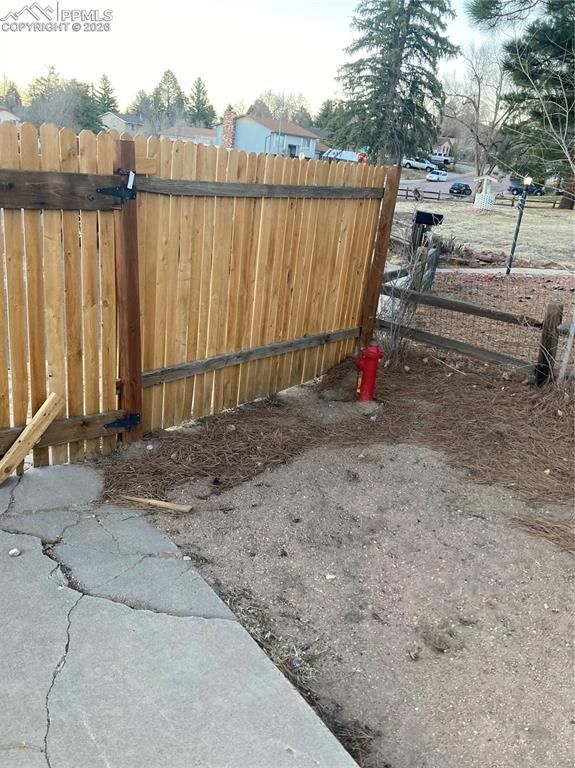 1099 Kachina Drive Colorado Springs CO 80915