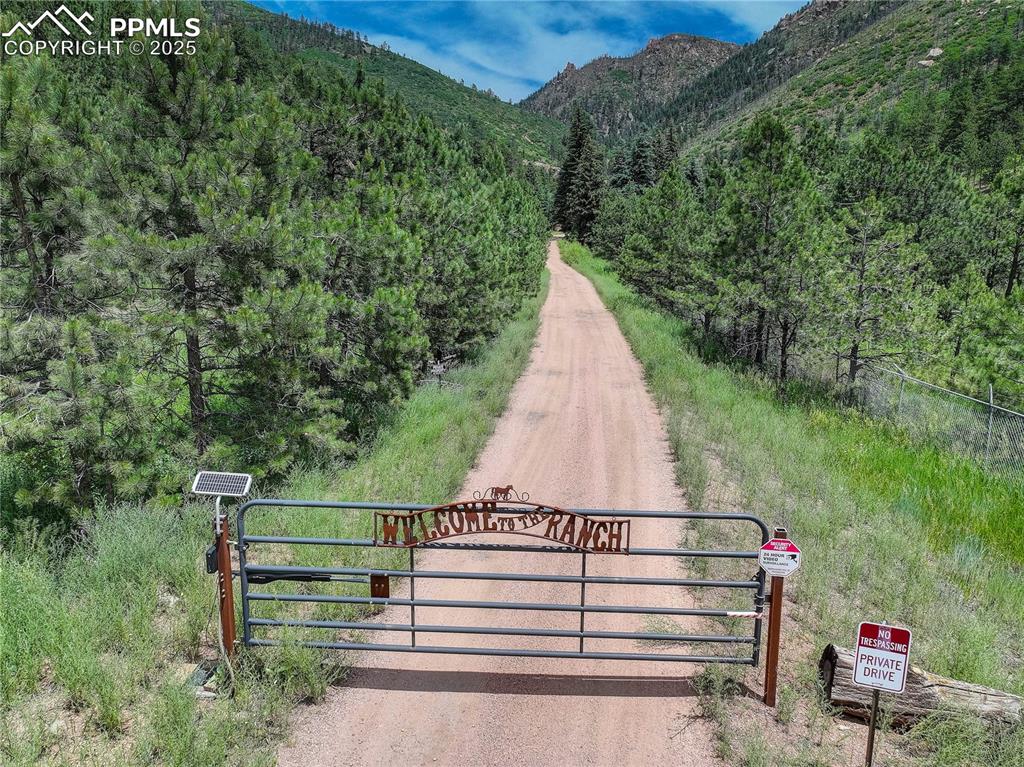 6085 Wellington Road Cascade CO 80809