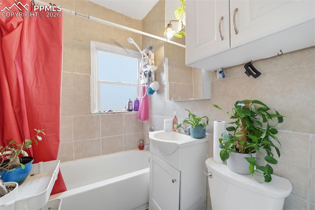 805 E 7th Street Pueblo CO 81003