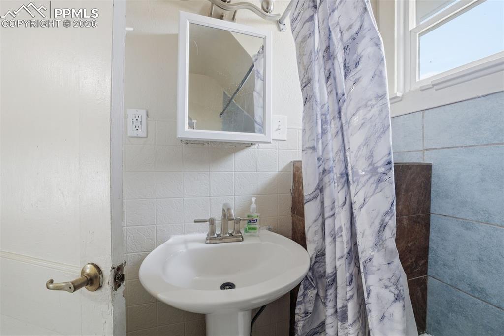 805 E 7th Street Pueblo CO 81003