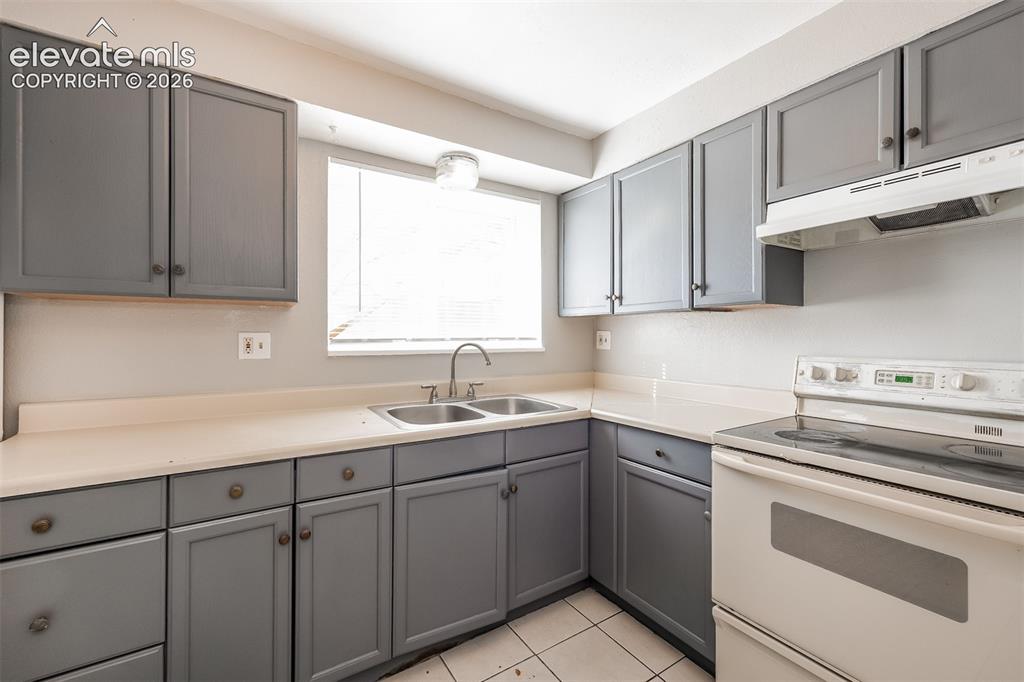 318 Bonnie Court Colorado Springs CO 80916