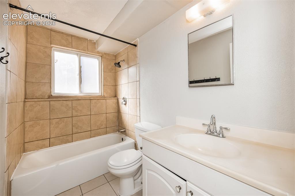 318 Bonnie Court Colorado Springs CO 80916
