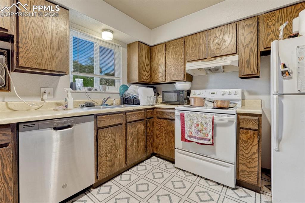 345 Gahart Drive Colorado Springs CO 80916