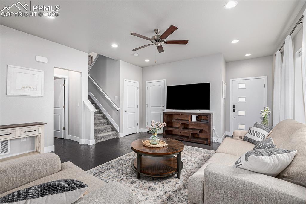 5325 Sky Top Lane Colorado Springs CO 80918