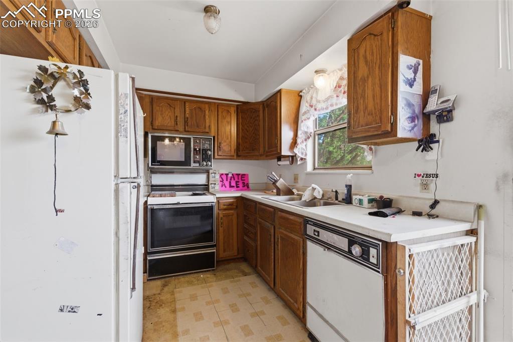 1921 E Dale Street Colorado Springs CO 80909