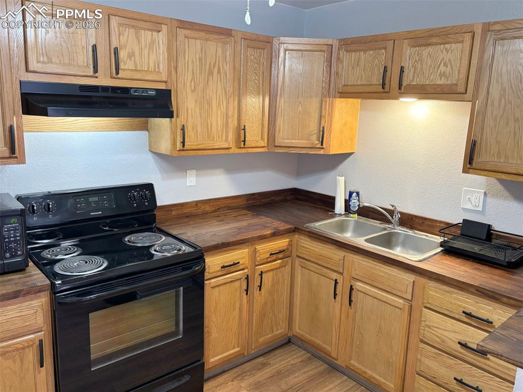 4328 Ericson Drive Colorado Springs CO 80906