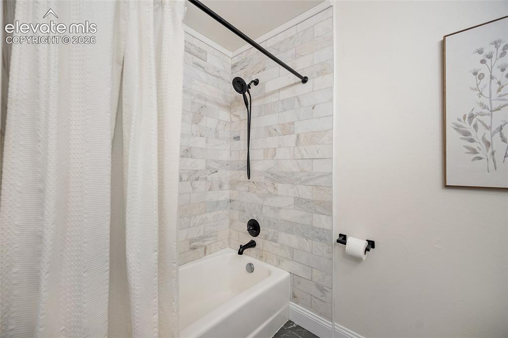 208 Oak Place Manitou Springs CO 80829