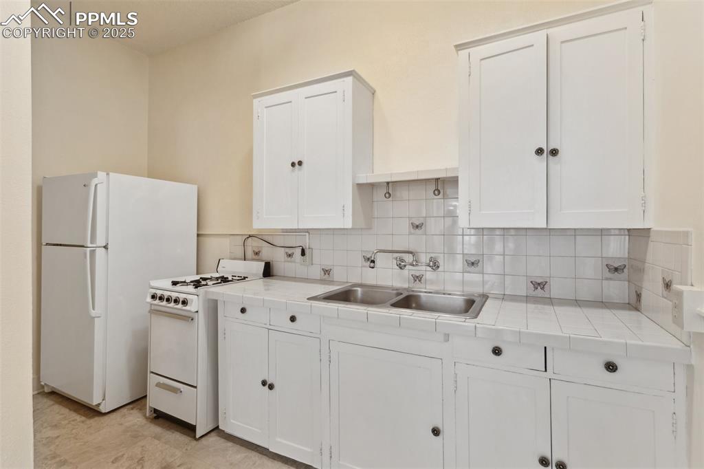 1215 N Nevada Avenue Colorado Springs CO 80903