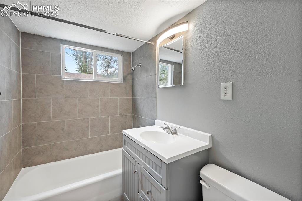 546 W St Vrain Street Colorado Springs CO 80905