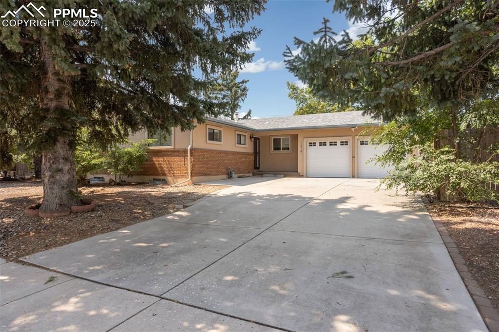 1319 Acacia Drive Colorado Springs CO 80907