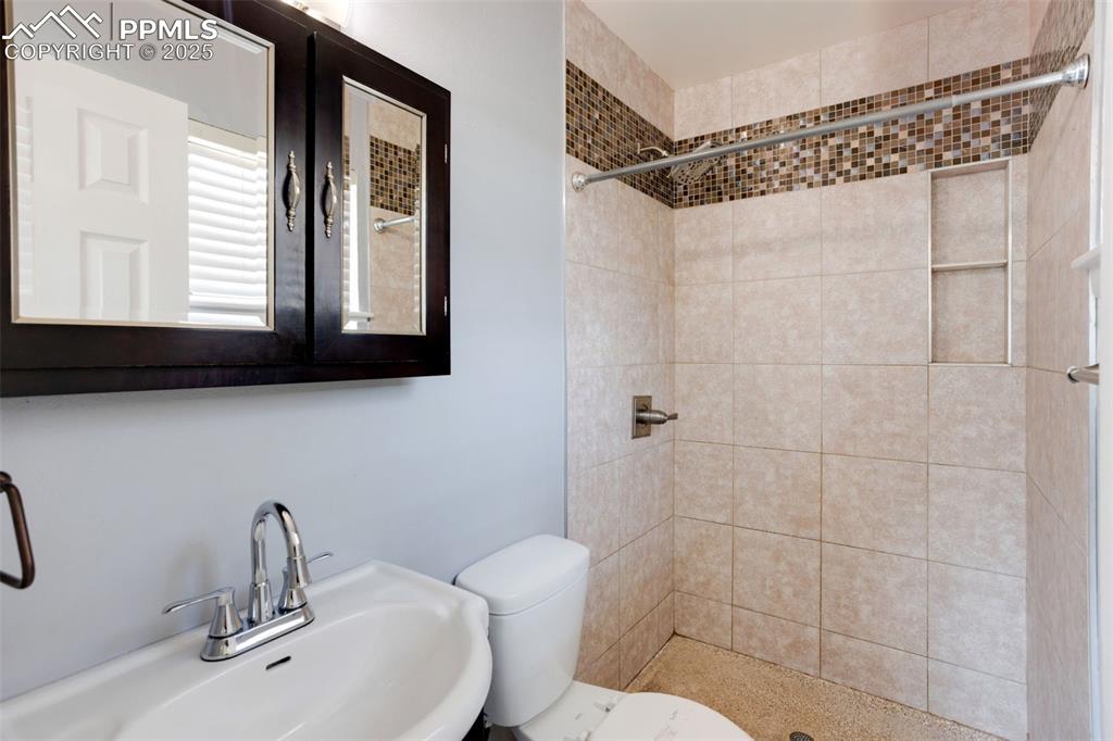 1319 Acacia Drive Colorado Springs CO 80907
