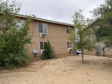 1701 Oakshire Lane Pueblo CO 81001