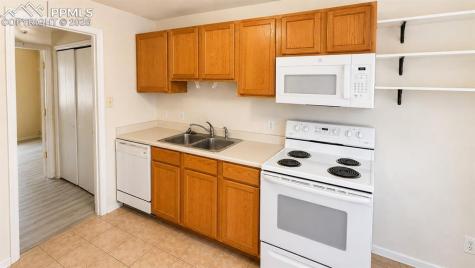 1701 Oakshire Lane Pueblo CO 81001