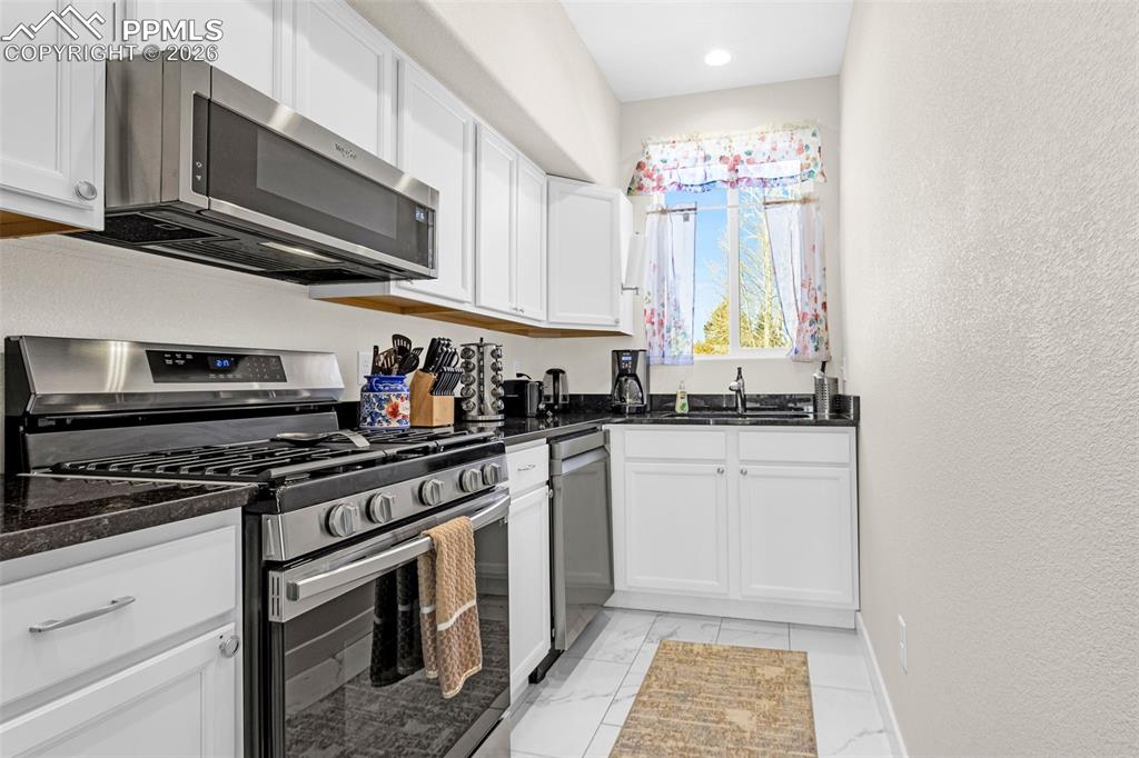 560 E Grace Avenue Woodland Park CO 80863