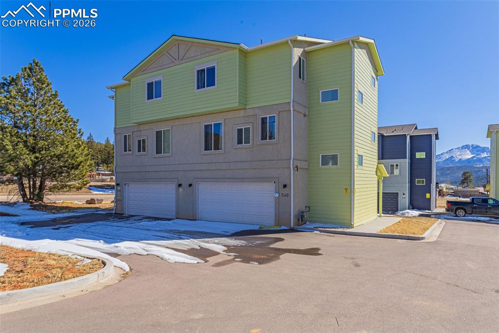 560 E Grace Avenue Woodland Park CO 80863