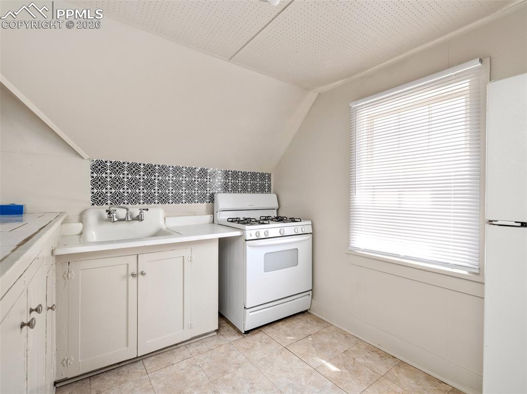1109 E 8th Street Pueblo CO 81001