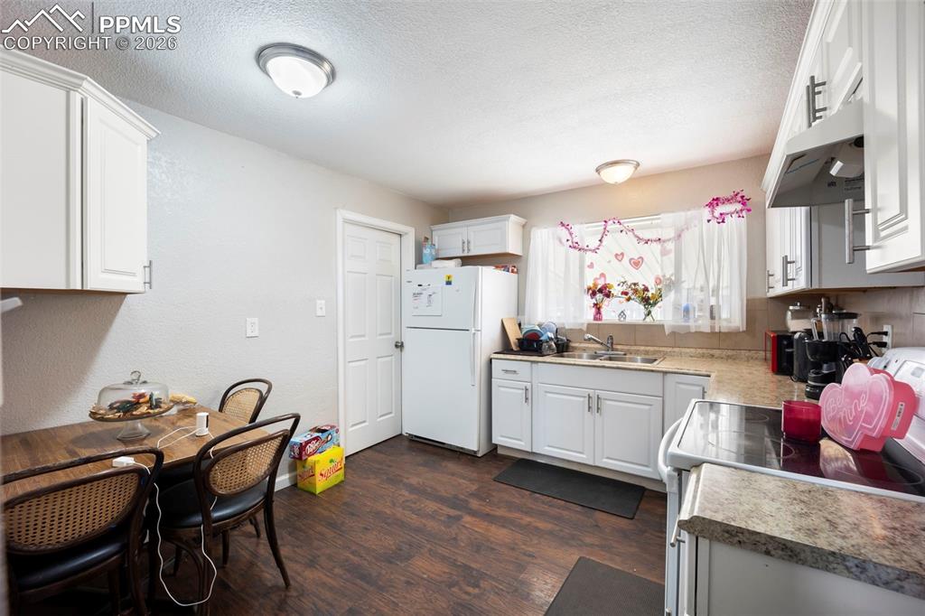 60 Loch Lomond Lane Pueblo CO 81001