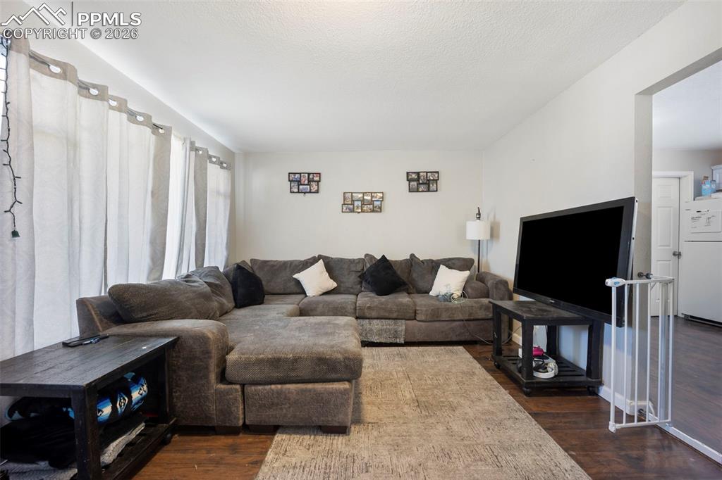 60 Loch Lomond Lane Pueblo CO 81001