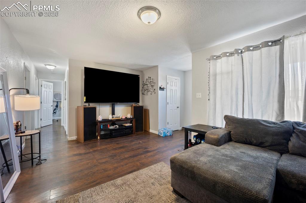 60 Loch Lomond Lane Pueblo CO 81001