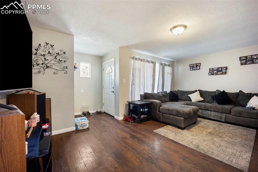 60 Loch Lomond Lane Pueblo CO 81001