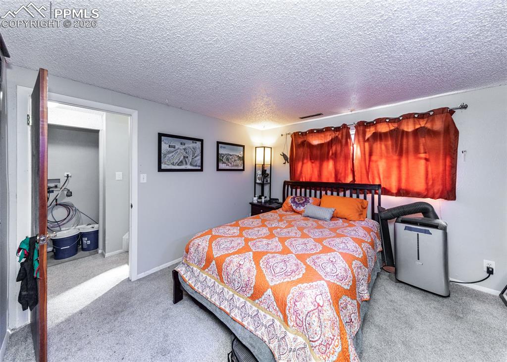 1174 Magnolia Street Colorado Springs CO 80907