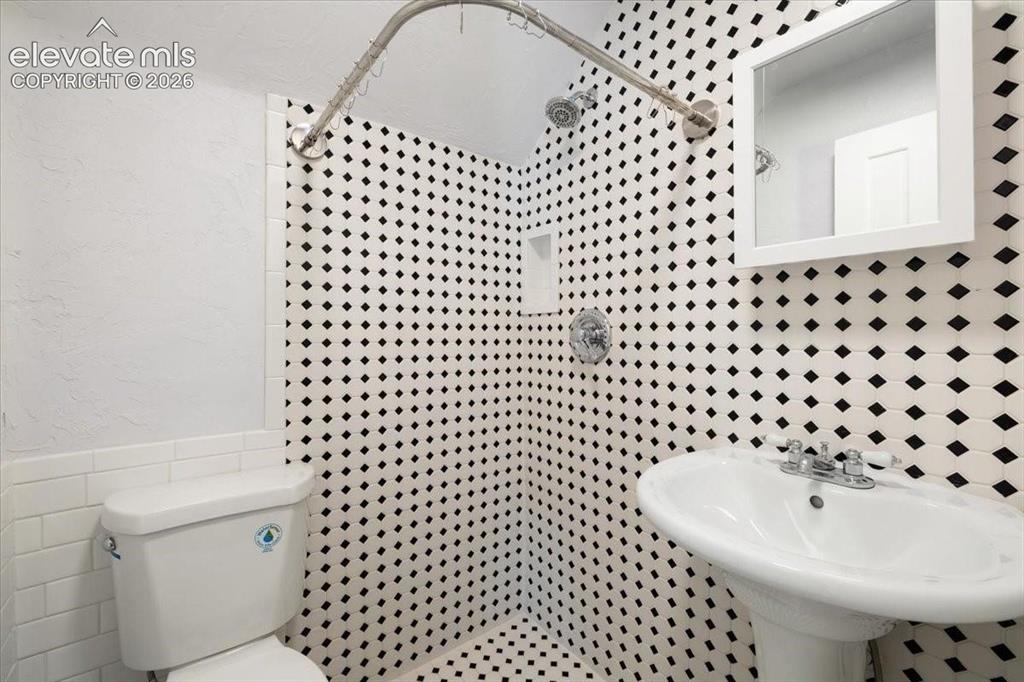 125 Ruxton Avenue Manitou Springs CO 80829