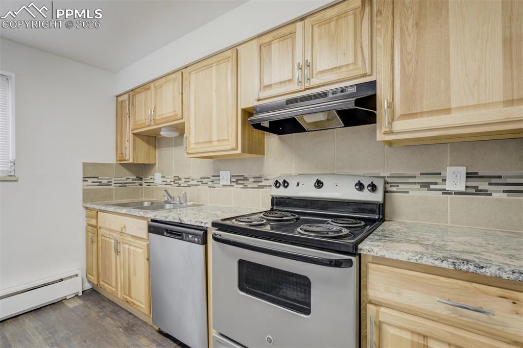 2921 Straus Lane Colorado Springs CO 80907