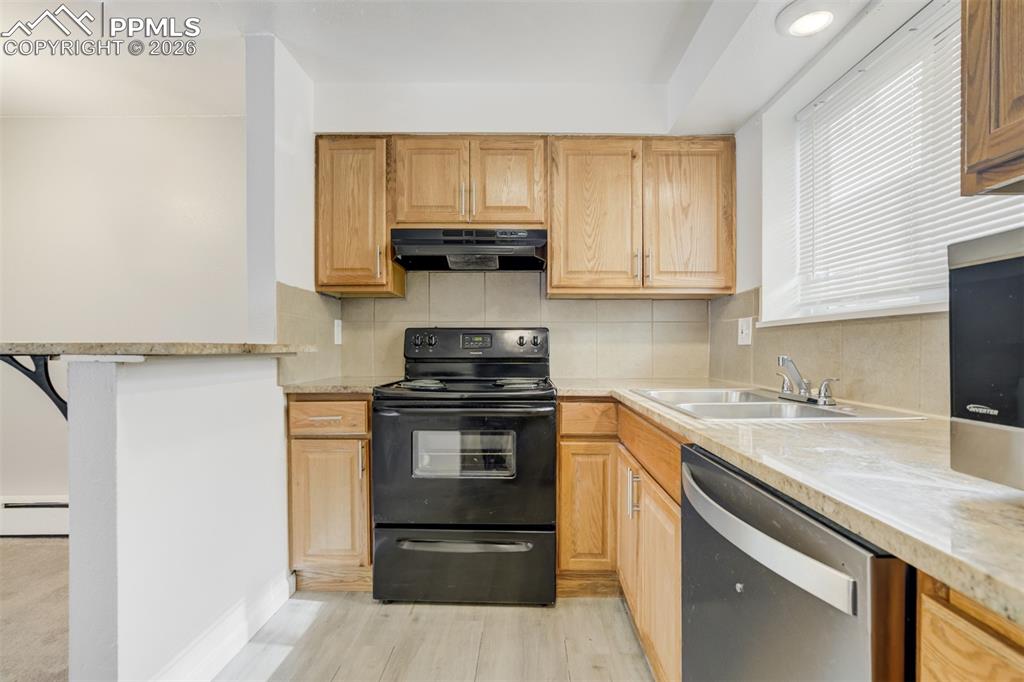2921 Straus Lane Colorado Springs CO 80907