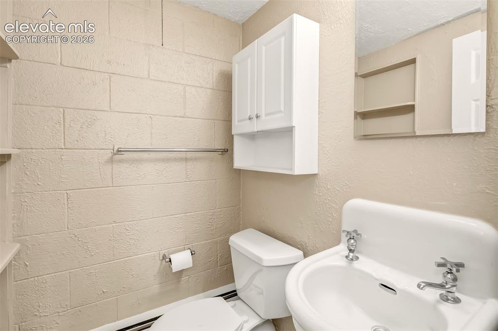 2723 Wood Avenue Colorado Springs CO 80909