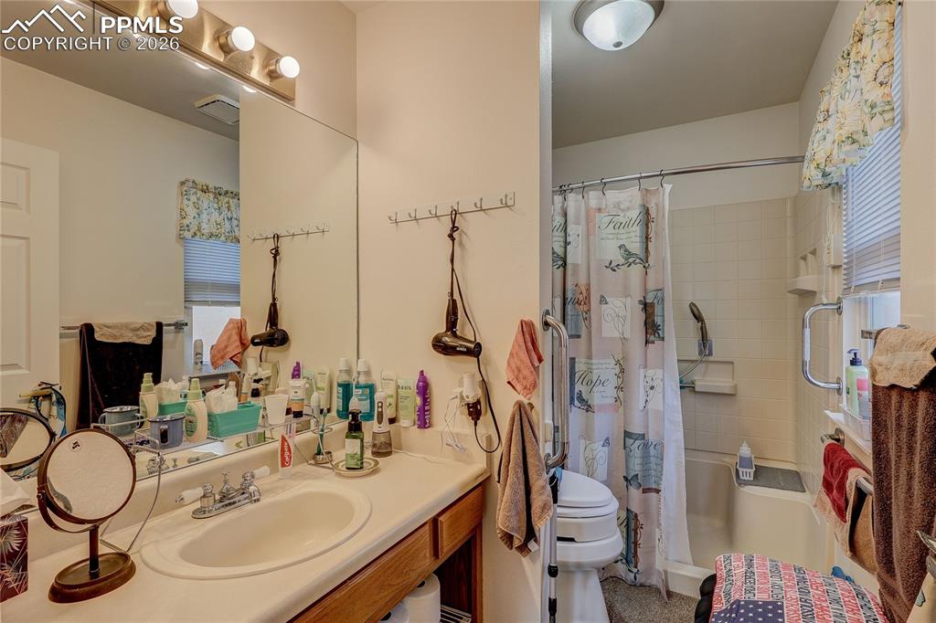 2533 Patriot Heights Colorado Springs CO 80904
