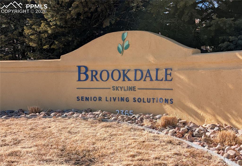 2533 Patriot Heights Colorado Springs CO 80904