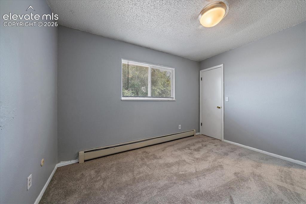 325 Bonnie Court Colorado Springs CO 80916