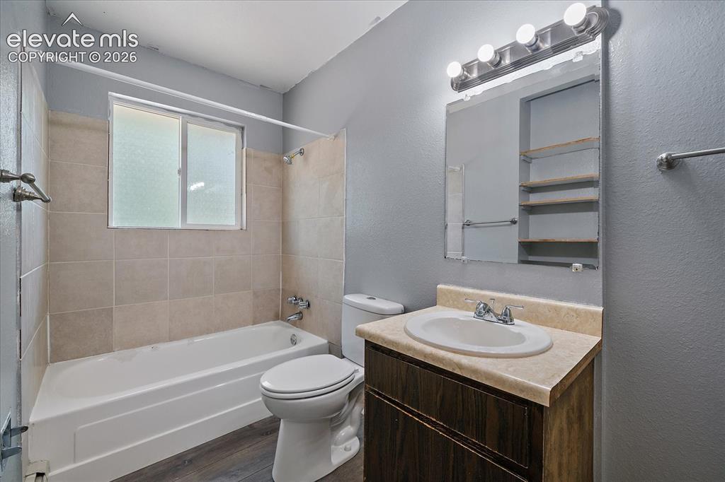 325 Bonnie Court Colorado Springs CO 80916