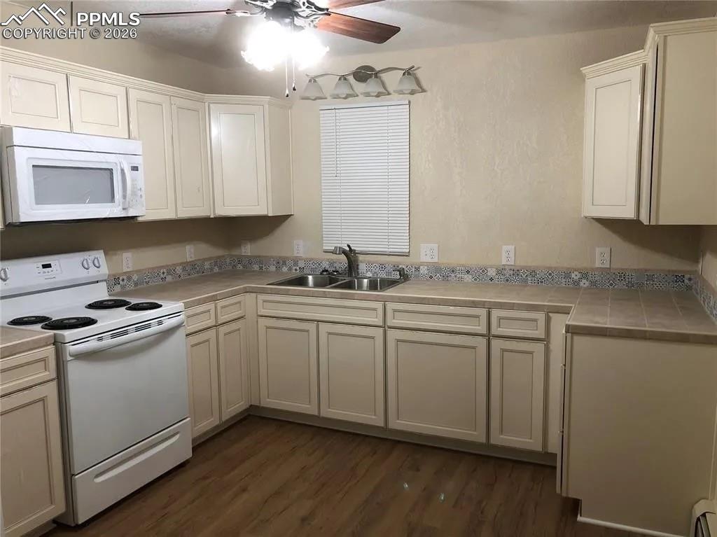 2826 W Platte Avenue Colorado Springs CO 80904