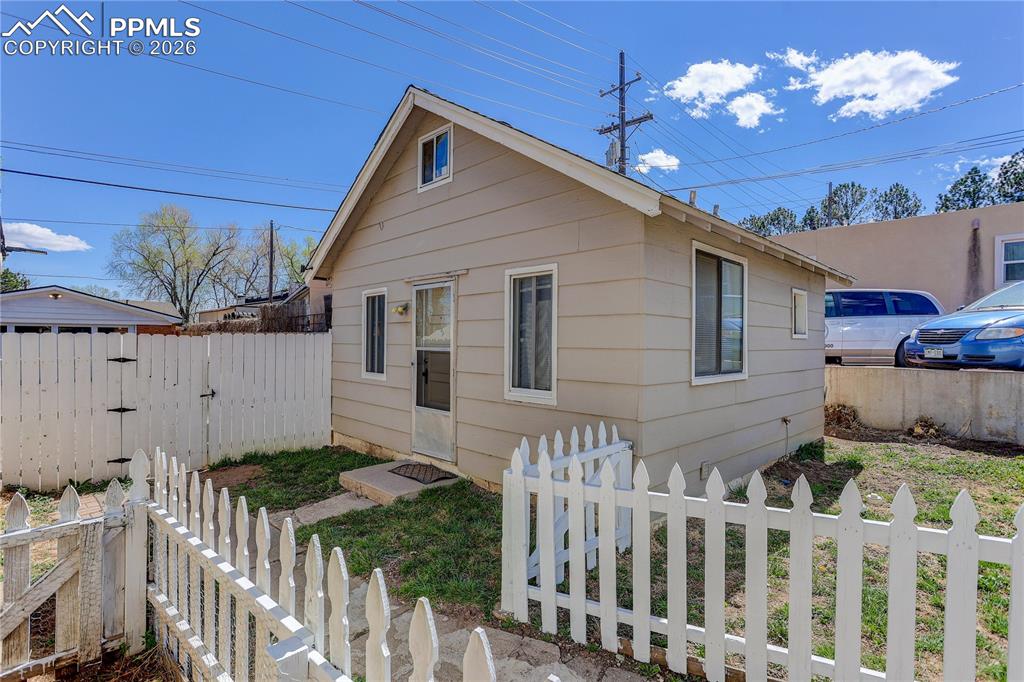 11 Bonfoy Avenue Colorado Springs CO 80909