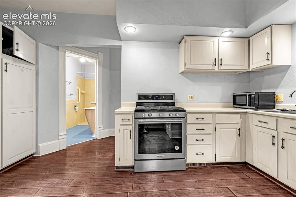 930 N El Paso Street Colorado Springs CO 80903