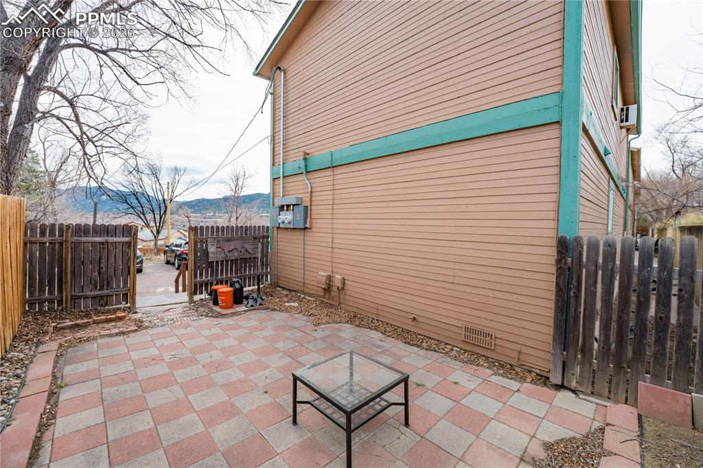 2516 Glen View Avenue Colorado Springs CO 80904
