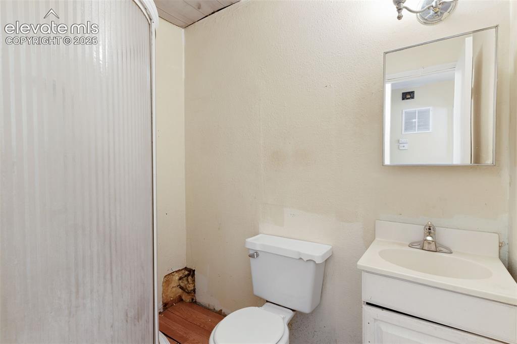 372-374 Greensboro Colorado Springs CO 80906