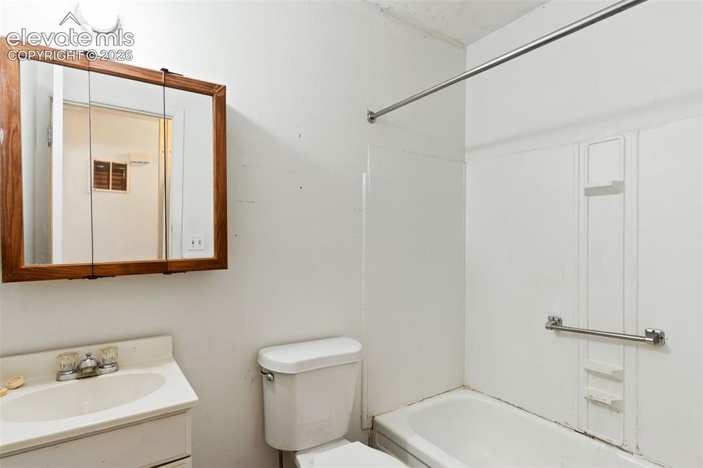 372-374 Greensboro Colorado Springs CO 80906
