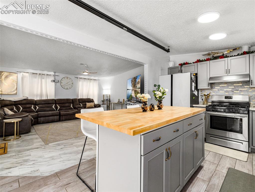 279 E Kipling Drive Pueblo West CO 81007