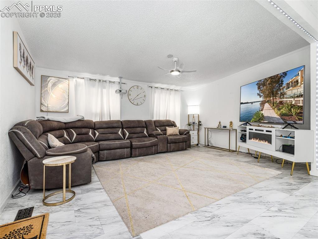 279 E Kipling Drive Pueblo West CO 81007