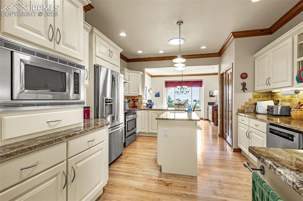 240 Mission Hill Way Colorado Springs CO 80921